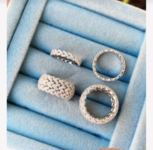 Carregar imagem no visualizador da galeria, Anel zigzag
