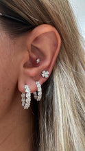 Carregar imagem no visualizador da galeria, Argola moissanite 1.7cm
