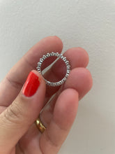 Carregar imagem no visualizador da galeria, Anel aparador moissanite 3mm
