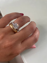 Carregar imagem no visualizador da galeria, Anel solitário love moissanite
