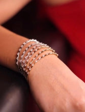 Carregar imagem no visualizador da galeria, Braceletes pontos de luz
