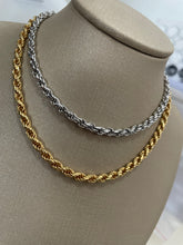 Carregar imagem no visualizador da galeria, Colar chocker fio baiano
