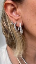 Carregar imagem no visualizador da galeria, Argola moissanite Classic 2cm
