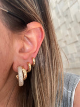 Carregar imagem no visualizador da galeria, Argola 2 aros polido/cravejado
