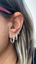 Carregar imagem no visualizador da galeria, Argola moissanite 1.7cm
