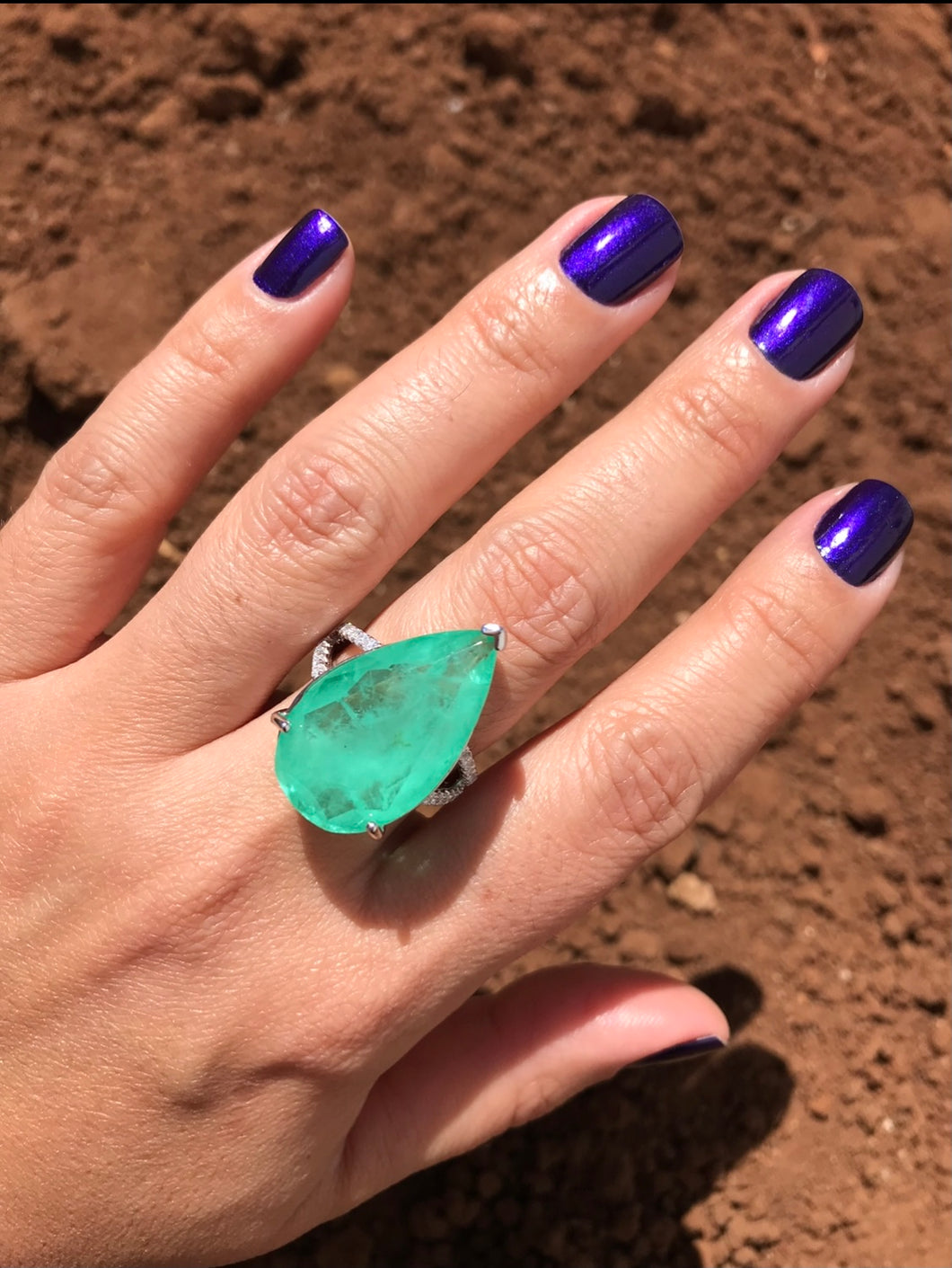 Anel gota colombiana G