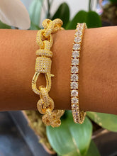 Carregar imagem no visualizador da galeria, Pulseira elos cravejados fecho gancho

