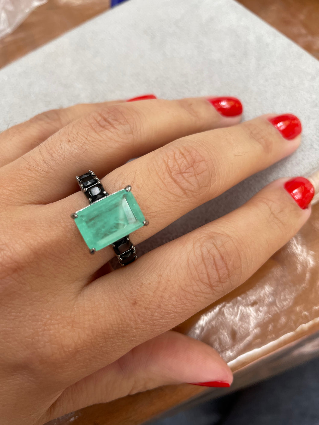 Anel colombiana retang