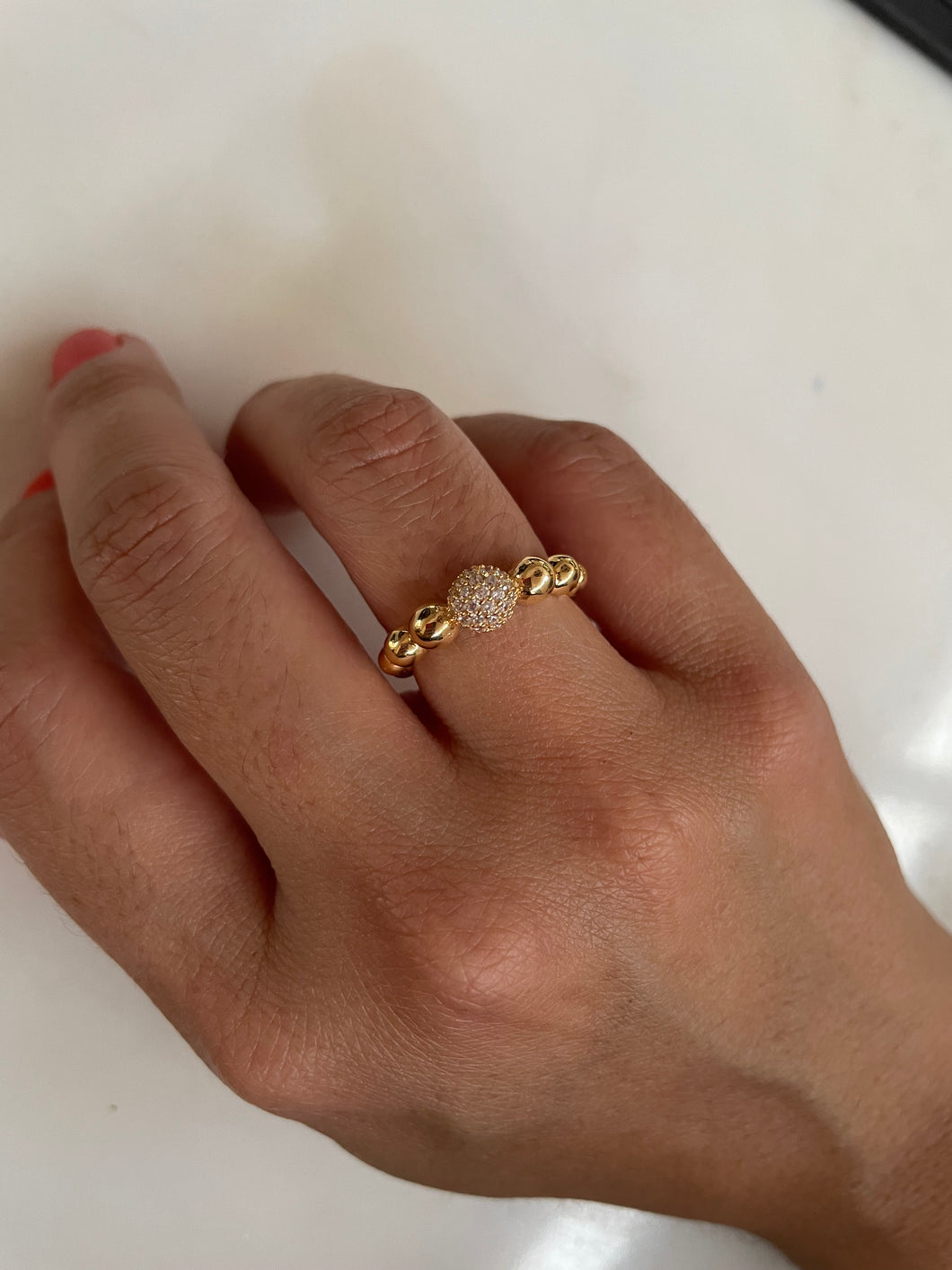 Anel meia esferas com zirconias