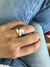 Carregar imagem no visualizador da galeria, Anel solitário coração
