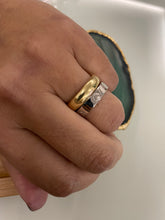 Carregar imagem no visualizador da galeria, Aparador polido coração
