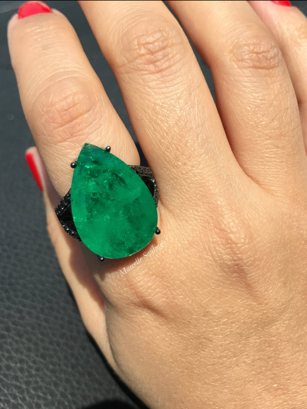 Anel gota G esmeralda