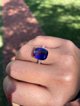 Carregar imagem no visualizador da galeria, Anel retangular pedra fusion Luiza
