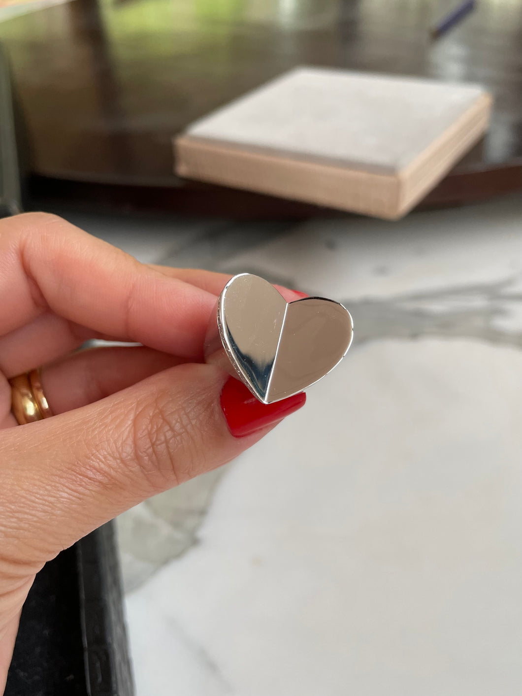 Anel coração polido