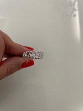 Carregar imagem no visualizador da galeria, Anel placa love
