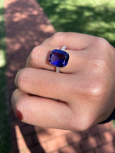 Carregar imagem no visualizador da galeria, Anel retangular pedra fusion Luiza
