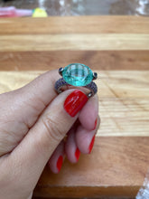 Carregar imagem no visualizador da galeria, Anel oval colombiana c zirconias tanzanita
