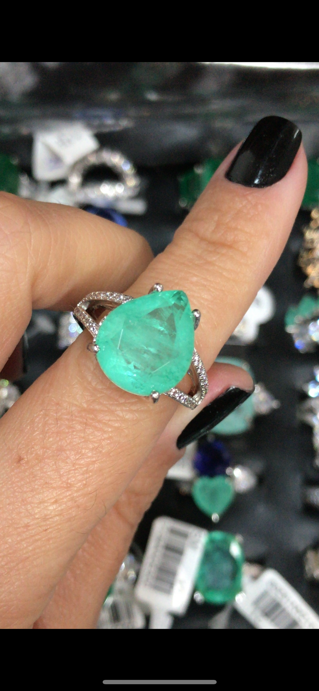 Anel gota colombiana