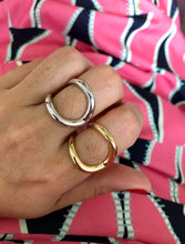 Carregar imagem no visualizador da galeria, Anel ferradura polido
