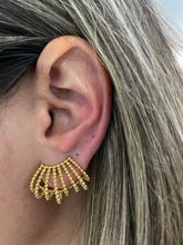 Carregar imagem no visualizador da galeria, Earcuff mini esferas
