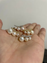 Carregar imagem no visualizador da galeria, Earcuff 3 pérolas
