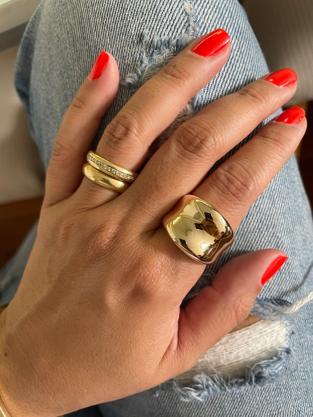 Anel largo fino meio polido