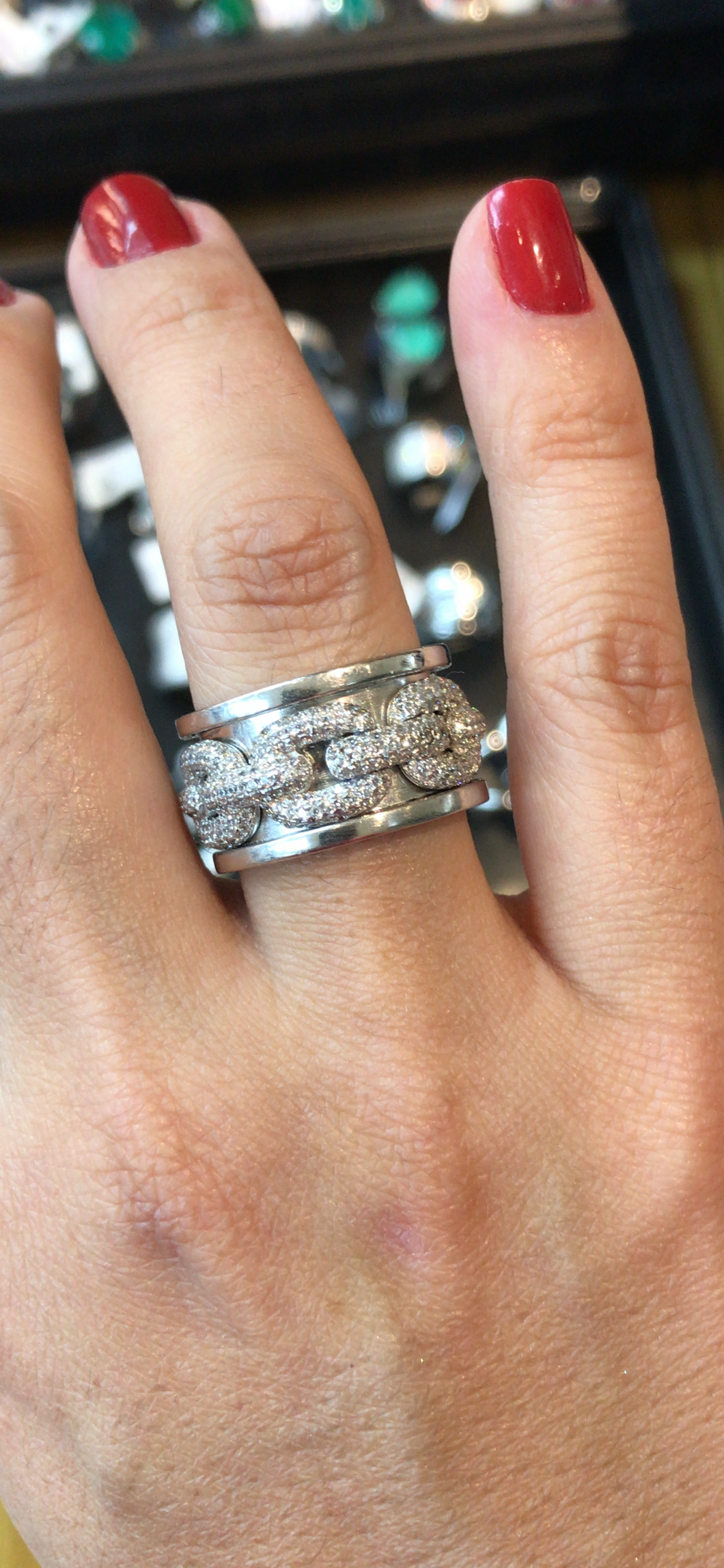 Anel aro liso com elos