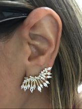 Carregar imagem no visualizador da galeria, Earcuff navetes pontas
