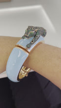 Carregar e reproduzir vídeo no visualizador da galeria, Bracelete esmaltado turquesa pantera
