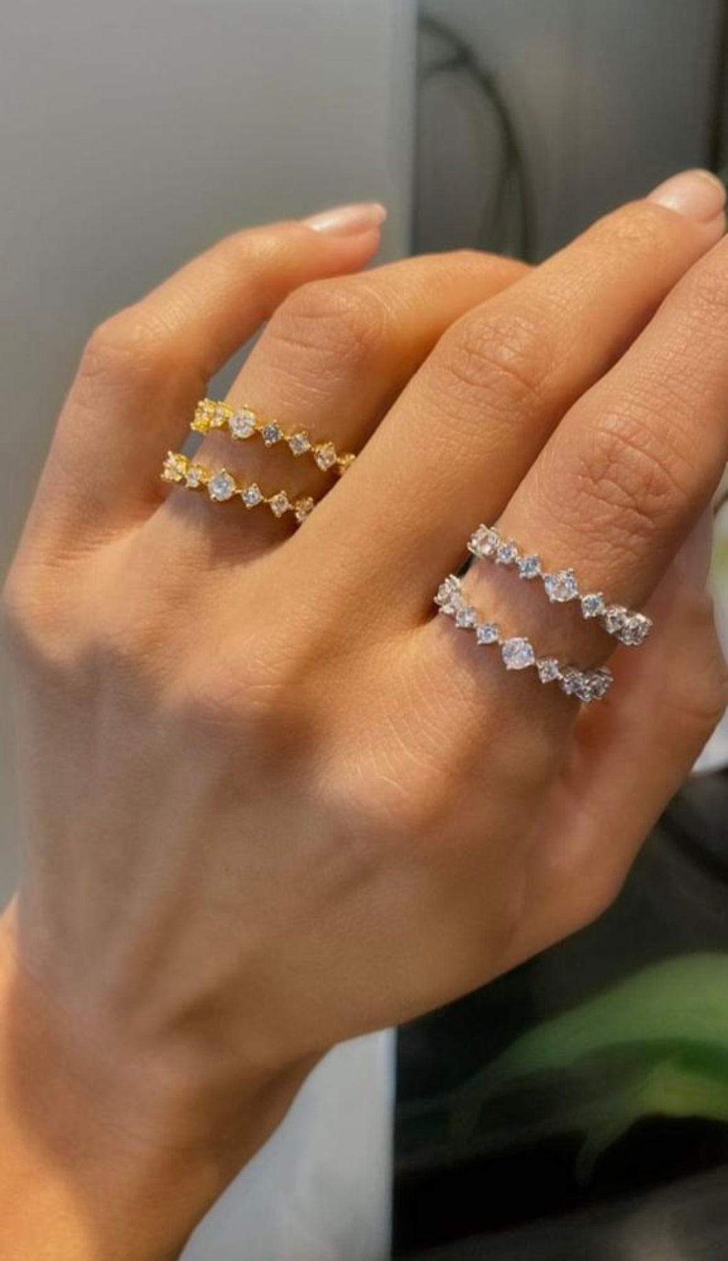 Anel meia aliança 2 garras