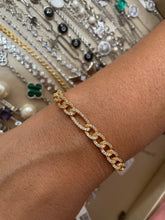 Carregar imagem no visualizador da galeria, Pulseira elos cravejados intercalados
