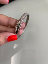 Carregar imagem no visualizador da galeria, Bracelete microcravação com 3 fileiras
