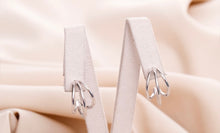 Carregar imagem no visualizador da galeria, Argola 3 aros polidos aberta
