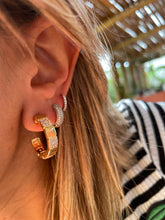 Carregar imagem no visualizador da galeria, Argola barras com zirconias
