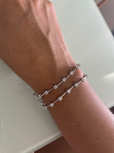Carregar imagem no visualizador da galeria, Pulseira fio faca zirconias
