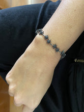 Carregar imagem no visualizador da galeria, Pulseira estrelas

