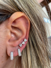 Carregar imagem no visualizador da galeria, Earcuff corações mini
