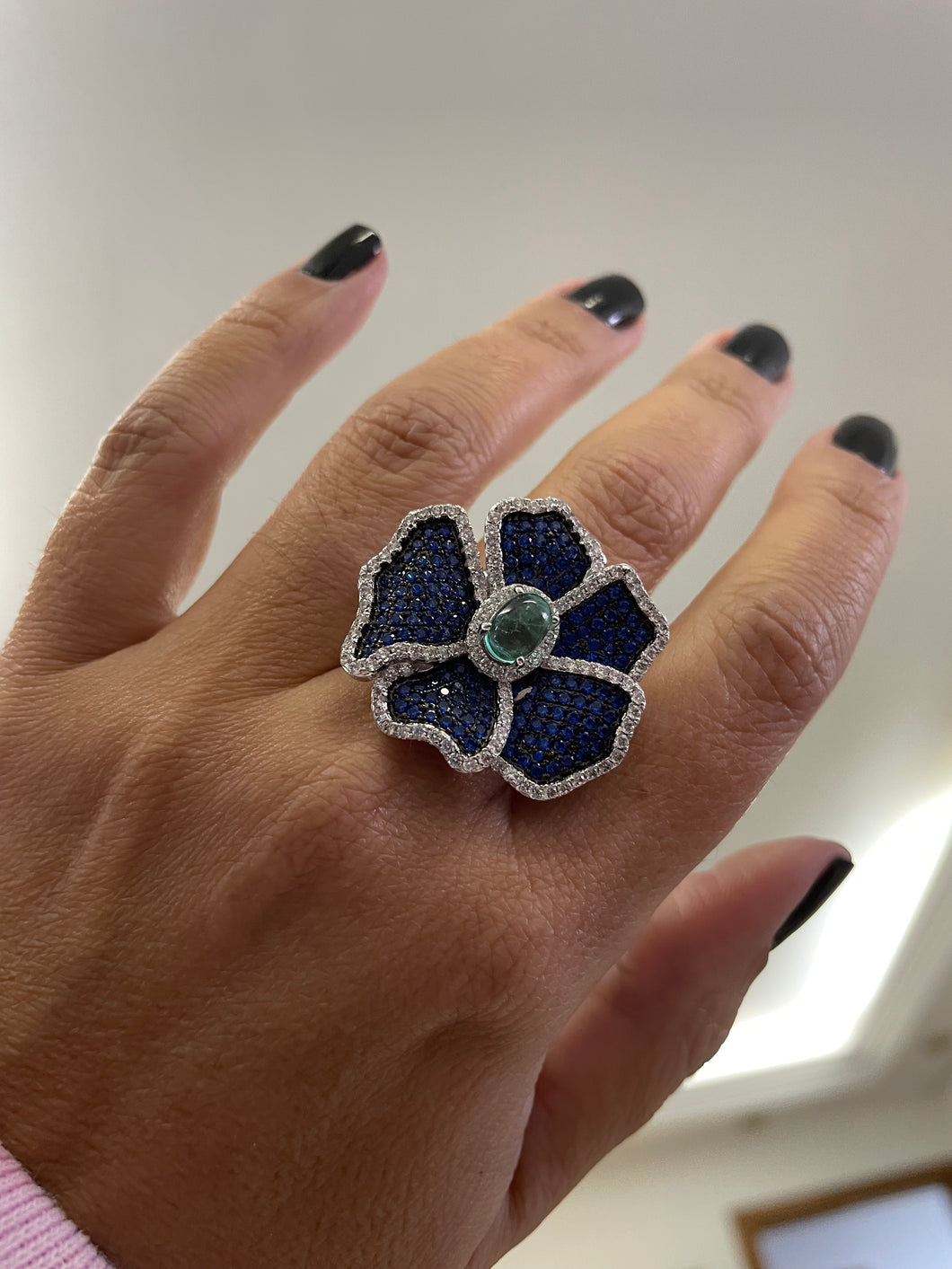 Anel flor safira com miolo colombiana